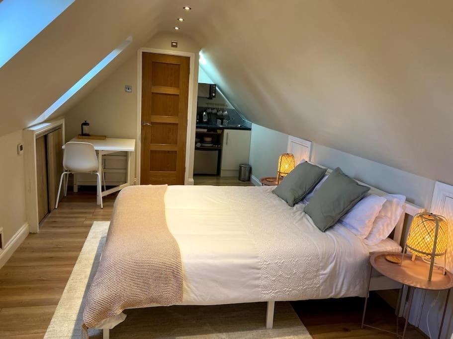 The Little Gable Apartment Wavendon Exterior foto